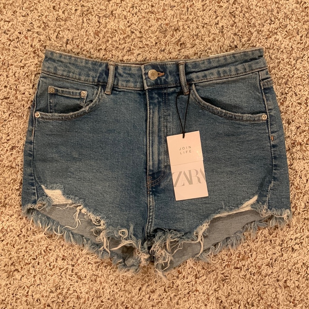 Zara Distressed Jean shorts